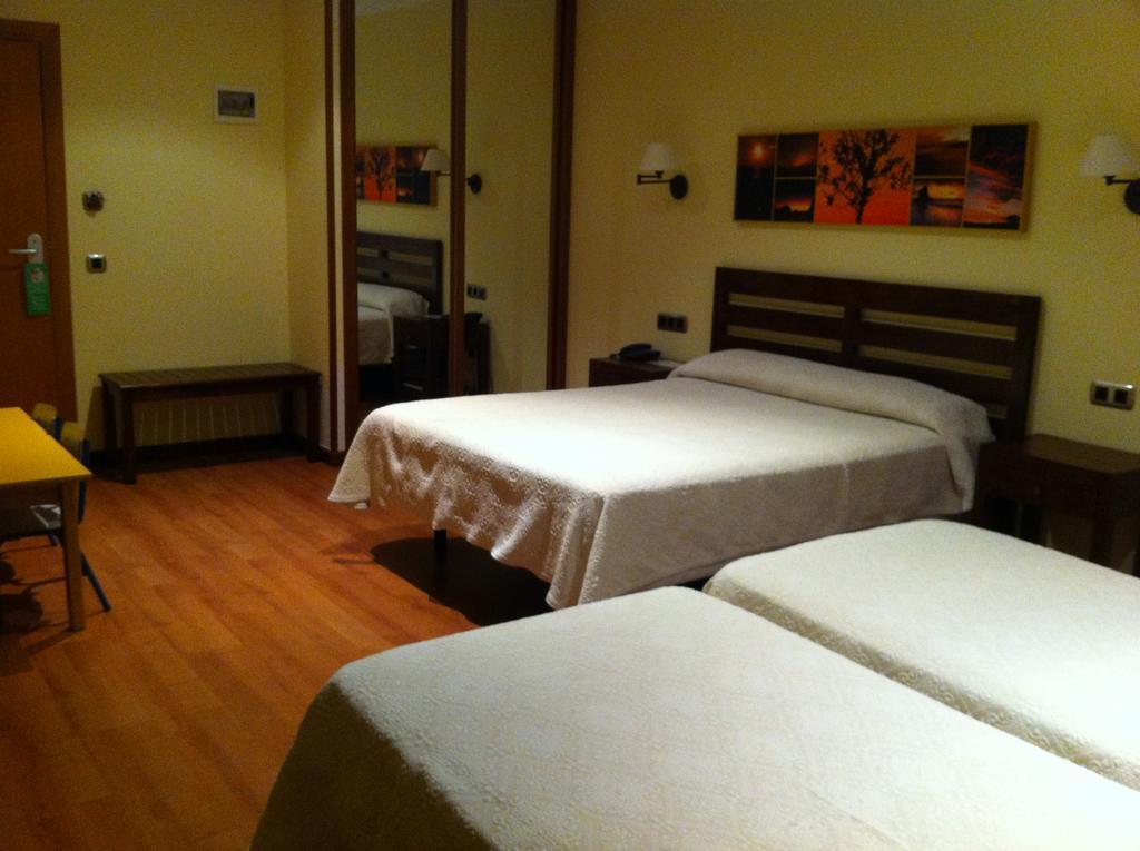 Hotel Bufon De Arenillas Vidiago Екстер'єр фото