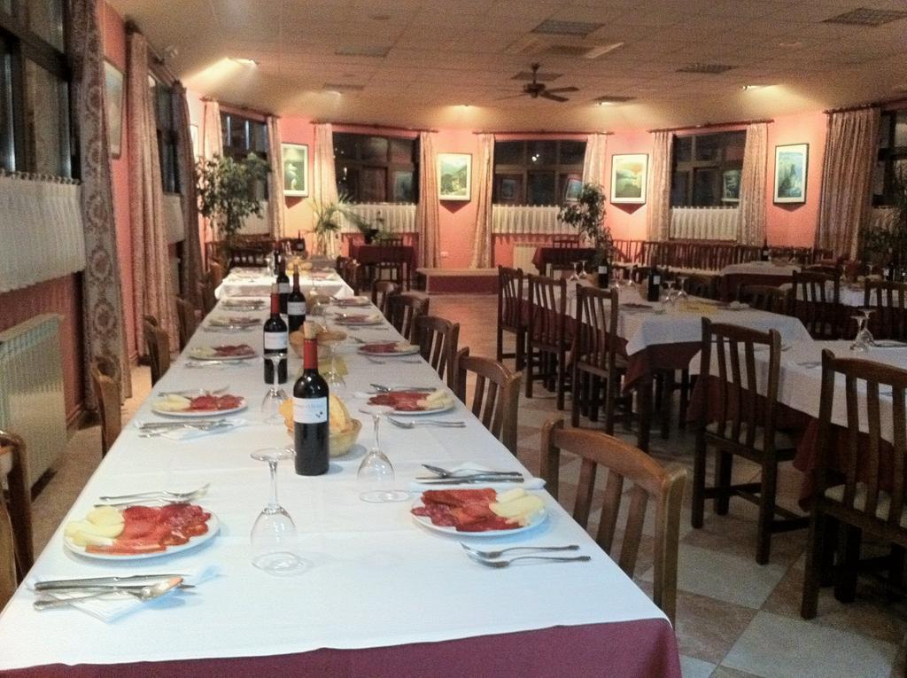 Hotel Bufon De Arenillas Vidiago Екстер'єр фото